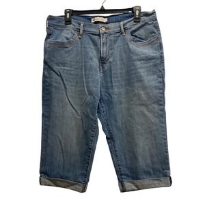 Levis Womens Medium Wash Denim Capri Shorts Cuffed Hem Size 14 Blue Stretch